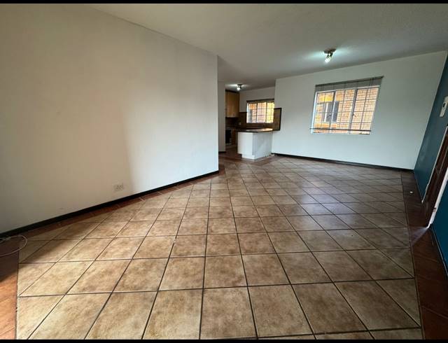 2 BEDROOM APARTMENT FOR SALE IN ECO PARK ESTATE